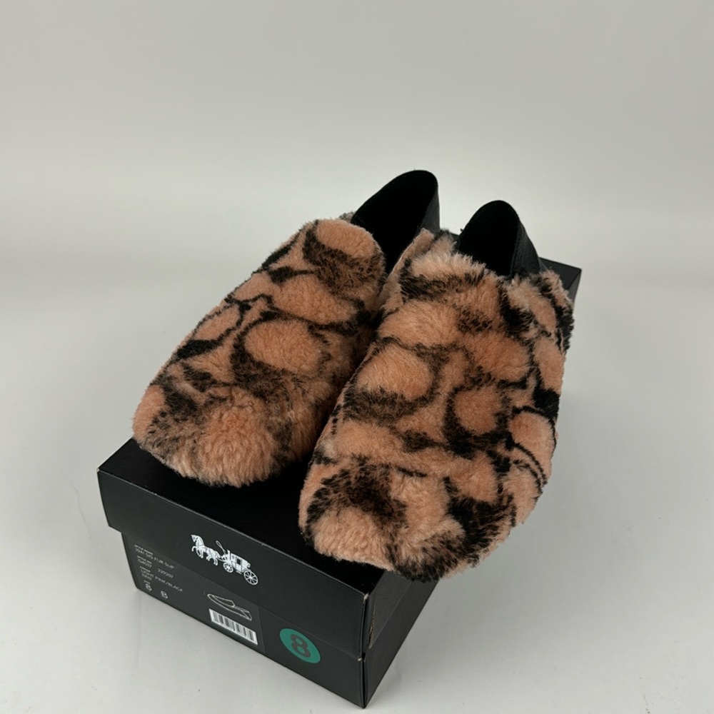 Pre Used Coach 1941 Sig Fur Slipper- light pink/black - sz 8